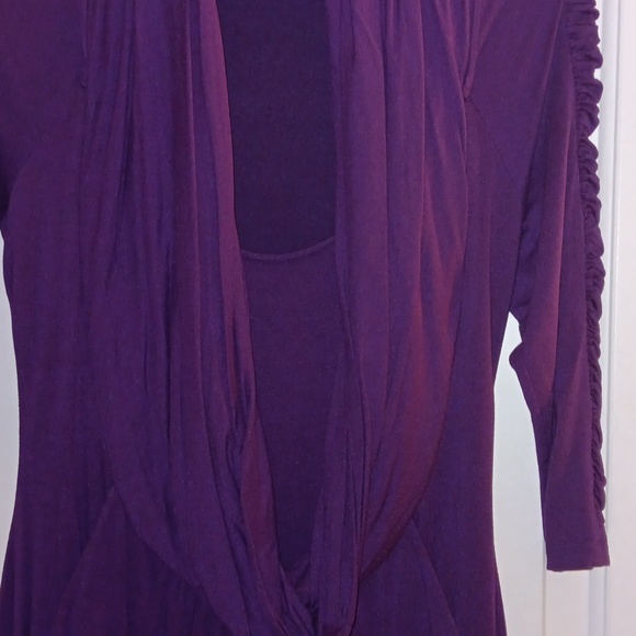 Purple dress with detailed shoulders a drop front and pockets - Picture 3 of 4